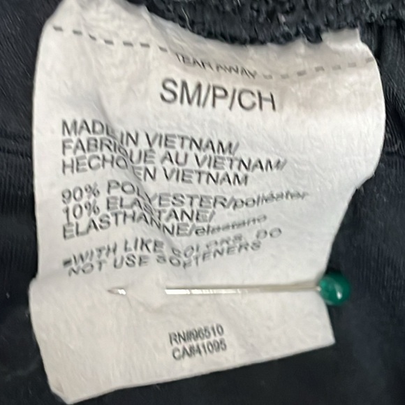 Under Armour jogger pants in black - size small - Picture 5 of 6